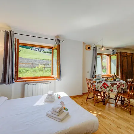 Clotes In - Out - Happy Apartment Sauze D'Oulx